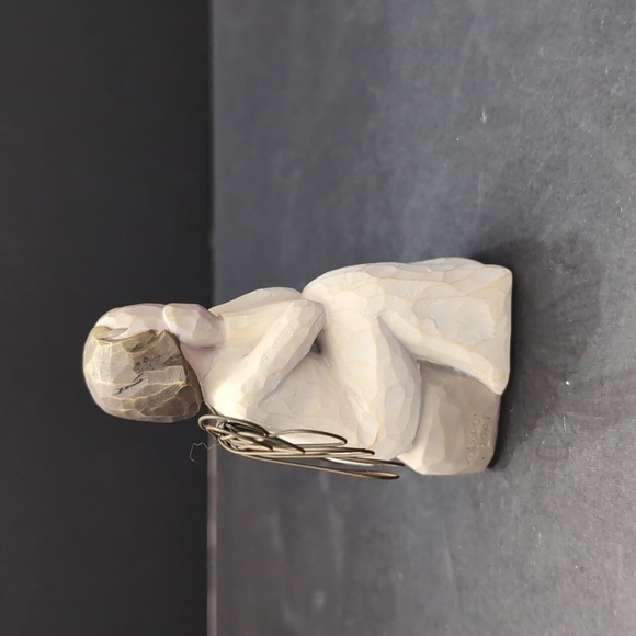 Willow Tree,2001 Angel of Caring Figurine By Susan Lordi. - Picture 4 of 6